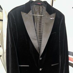 Tommy Hilfiger Flex Velvet Tuxedo Suit 44